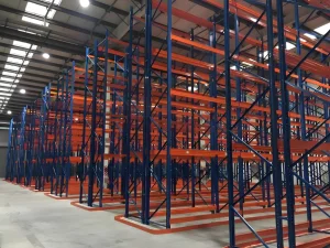 Estantería de pasillo estrecho optimizada para el peso de palets