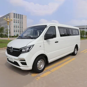 Kama Es7 Electric Minivan