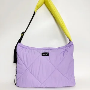 Bolsa de Ombro Tote de Designer Feminina em Nylon com Puffe Quilted em Dois Tons e Padrão de Costura em Diamante