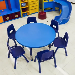 OEM Modern Plastic Table and Chair Set