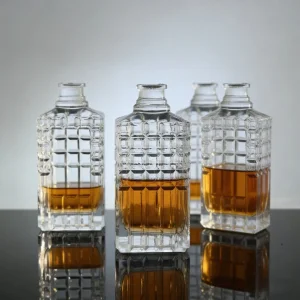 Wholesale 500ml Short Neck Transparent Square Glass Liquor Bottle for Whiskey Vodka Pisco Brandy Spirits