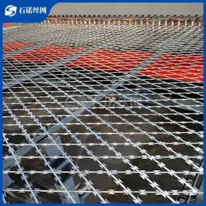 High Safety Automatic Razor Wire Mesh Welding Machine for Warehouse Security Isolation Fence