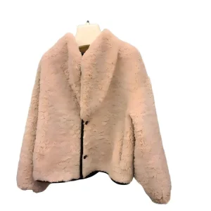Short Faux Fur Coat with Designer-Inspired Collar and Natural Texture