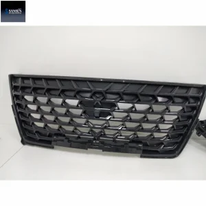Precision Automotive Exterior Parts Mold with Cooling Channels for Mass Production