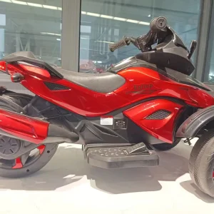 New Design Ride on Children's Electric Motorcycle with Double Drive Battery Powered Plastic Construction for 2 to 4 Years