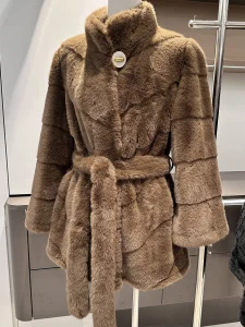 Old Money Style Faux Fur Coat Women Winter Jacket