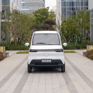 Coche eléctrico mini de alto rendimiento y asequible para la vida urbana