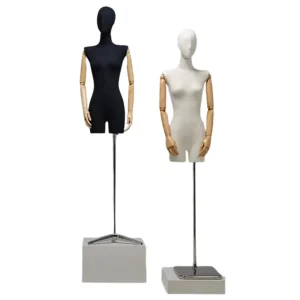 New Design Half Body Flat Shoulder Mannequin in Matt Black/White with Flexible Arms and Realistic Face Made of PP/PE/ABS/Fiberglass for Female Clothes Display