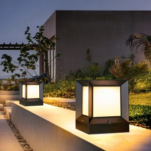 Modern Solar Powered LED Pillar Light Outdoor Garden Fence Post Cap Lamp for Pathway Gate