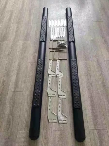 Auto Accessory 4X4 Pickup Truck Parts Round Tube Black Side Step Bars Running Boards for Toyota Hilux Revo