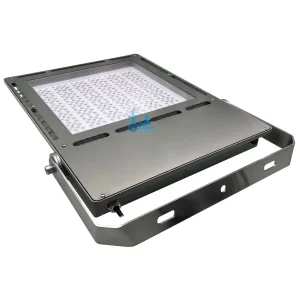 IP68 LED Floodlight with Marine-Grade ADC12 Housing and Stainless-Steel Hardware, 200W 400W Power Range and T2m/T3m Optics for Offshore and Oil &amp; Gas Lighting