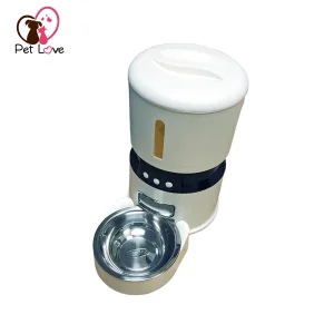Remote Feeding Pet Feeder with 10-Second Voice Recording