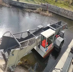 Reliable Quality Aquatic Weed Skimming Equipment for Lake/River Surface Cleaning