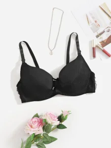 Chic Plus Size Black Bra for Fashion-Forward Women