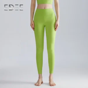 Roupas esportivas confortáveis e modernas para mulheres em movimento