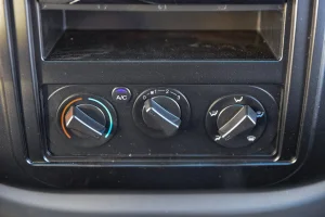 Kama Gk36e Dump Truck: D19tcie1 Engine, 6.00r15 Tires, 24V Electrical System