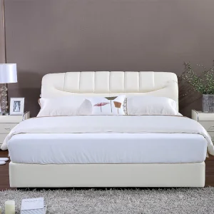 Cama King de madera blanca con cuero PU