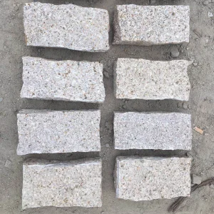 G682 Misty Yellow/Sunset Gold/Beige Rusty Stone Granite Cobblestone with Natural Split Finish for Patio Paving/Walkway Price