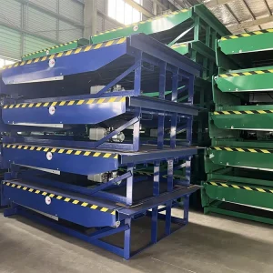 Portable Foldable Steel Loading Dock Platform with Adjustable Height for Van Truck &amp; Container Unloading
