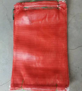 Tamanho Personalizado Saco Plástico Vazio com Cordão 50*80cm Vermelho Lenha Batata Alho Cebola Vegetal Fruta Embalagem Tubular Leno Pequeno Sacos de Rede de PP à Venda