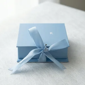 Custom Small Book Shaped Rigid Gift Box Packaging Rigid Square Gift Box Luxury Magnetic Jewelry Gift Box with Ribbon