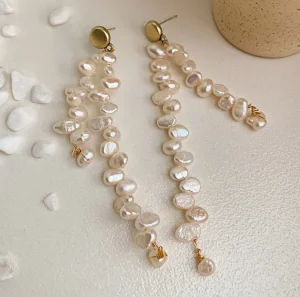 Natural Pearl Earring