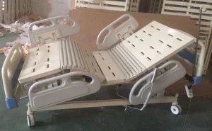 ICU Room Patient Care Hydraulic 3 Crank Manual Hospital Bed