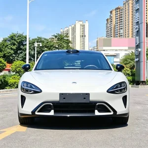Premium Grade Fast Charging Smart Connected Xiaomi Su7 Car for Urban Commuting