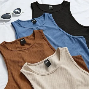 Wholesale Women's Slim Fit Crop Top