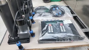 DC24V 8t Sistema de nivelación eléctrica automática de alta capacidad Four Jacks con control remoto
