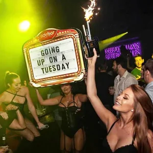 LED Marquee Sign Lighted Letter Marquee Board Billboard for Graduation VIP Nightclub Lounge Bottle Presenter