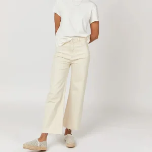 Custom Women Pocketed Cropped Raw Hem High Waist Stretch Denim Jeans