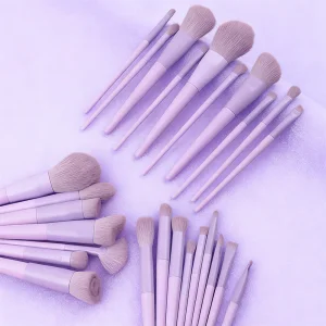 Custom Logo Kabuki Ecofriendly 28-Piece Soft Synthetic Hair Purple Wood Handle Face Makeup Brushes Professional Brand Dresser
