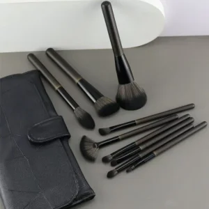 Eco-Friendly Handcrafted Wooden Handle Synthetic Fibre Makeup Brushes Custom Logo Face Concealer Beauty Tools Makeup Brush Set