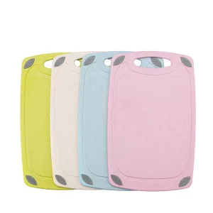 Innovative Double-Sided Cutting Board Made of Plastic for Easy Prep