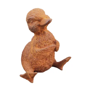 Iron-Plated Duck Sculpture, with a Cute and Lively Appearance