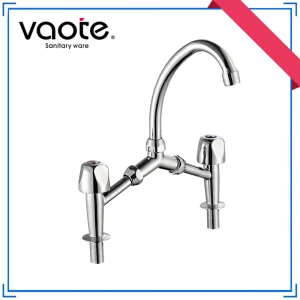 Zinc Body Bridge Style Double Handle Kitchen Sink Faucet (VT61206)