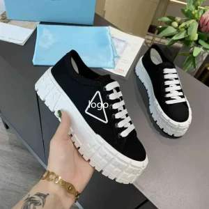 Estilo clásico Venta caliente Zapatos de Diseño para mujer Deportes Zapatos Casual Zapatos de lona de moda de viaje