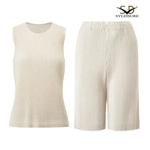 Custom Women's Round Neck Sleeveless Pleated Top and Shorts Set Factory, Exporters