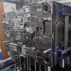 Customized Plastic High Precise Blow Mold for Plastic Injection Parts Mould Maker