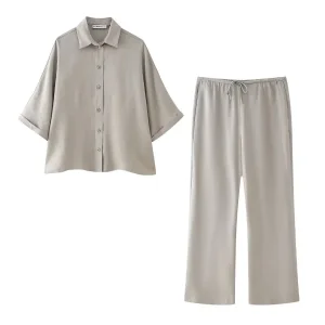 Conjunto de pijama de lujo para la relajación y el sueño