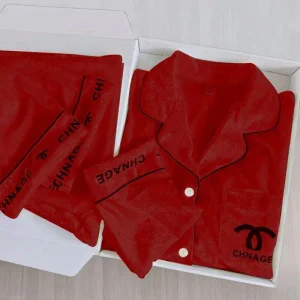 ODM Light Luxury Fragrant Long Sleeve Satin Pajamas