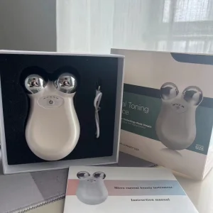 Factory Supply Anti-Aging Face Lifting Massager Skin Tightening Rejuvenation Microcurrent Facial Toning Device