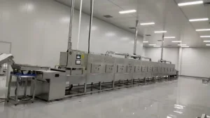Secador de Cinta Transportadora para Secagem de Folhas de Chá, Flores, Fatias de Vegetais, Frutas Conservadas com Circulação Uniforme de Ar Quente, Máquina de Esterilização por Micro-ondas