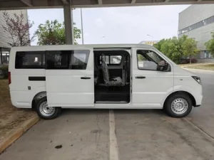 Kama Esp8 Rhd Cargo Solution 35/70kw Motor Fast Charging Van 3450mm Wheelbase