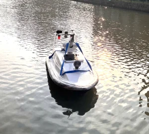 Electric Wireless Unmanned Firefighting Boat Remote Control Fire Fighting Robot Life Saving Equipment