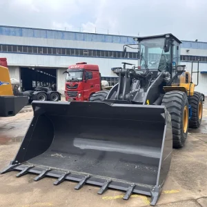 Used Wheel Loader with Lw500fn for Auto Factory Feeding Precise Material Placement Low-Vibe Engine and Maintenance Alerts