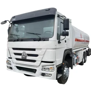 Second Hand Special Purpose Vehicle Sino HOWO 6×4 Oil Tanker Truck