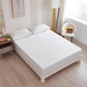 100% Polyester Fabric with TPU Mattress Protector