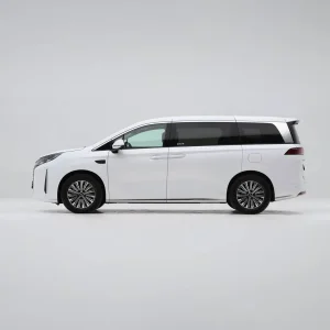 Byd Xia 7-Seat Car with Dilink 4.0 Smart Cockpit Enhances User Experience